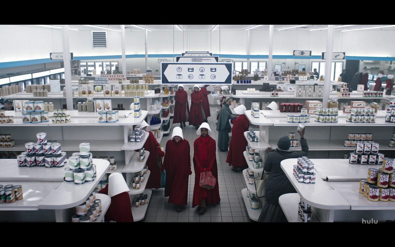 Handmaids Tale S3Ep5 June &amp; Nat in Grocery Store